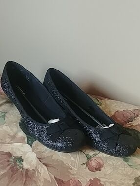 Metro 7 Black Glitter Ballet Flats with Bow Accent